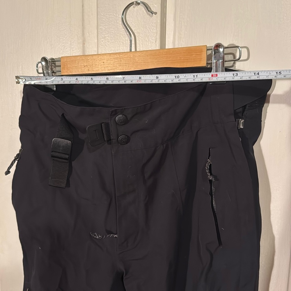 Women’s Mountain Hardware pants/shell size S